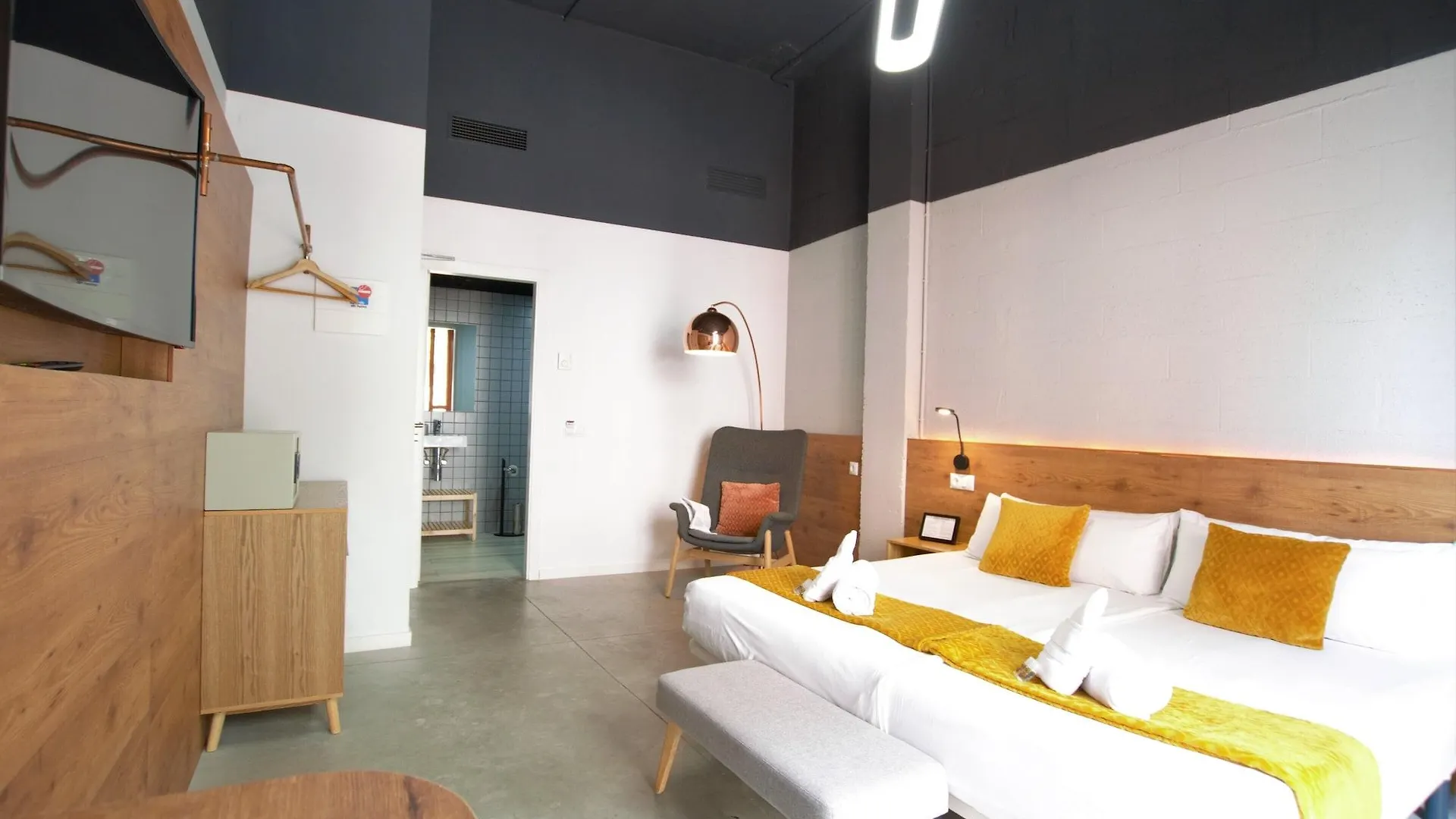 Hotel Brick Palma - Turismo De Interior 3*,